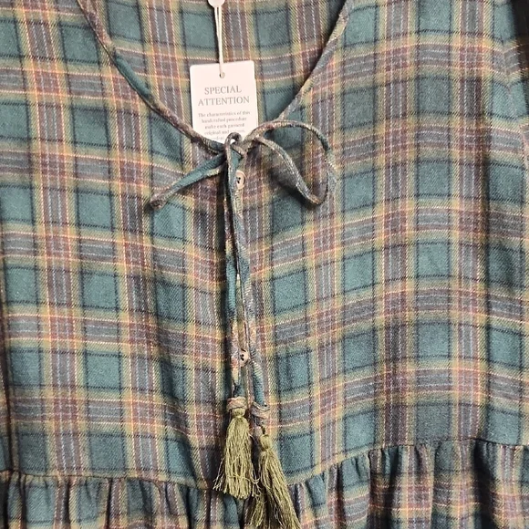 Chelsea & Violet Green Flannel Plaid Mini Dress. - Picture 3 of 14